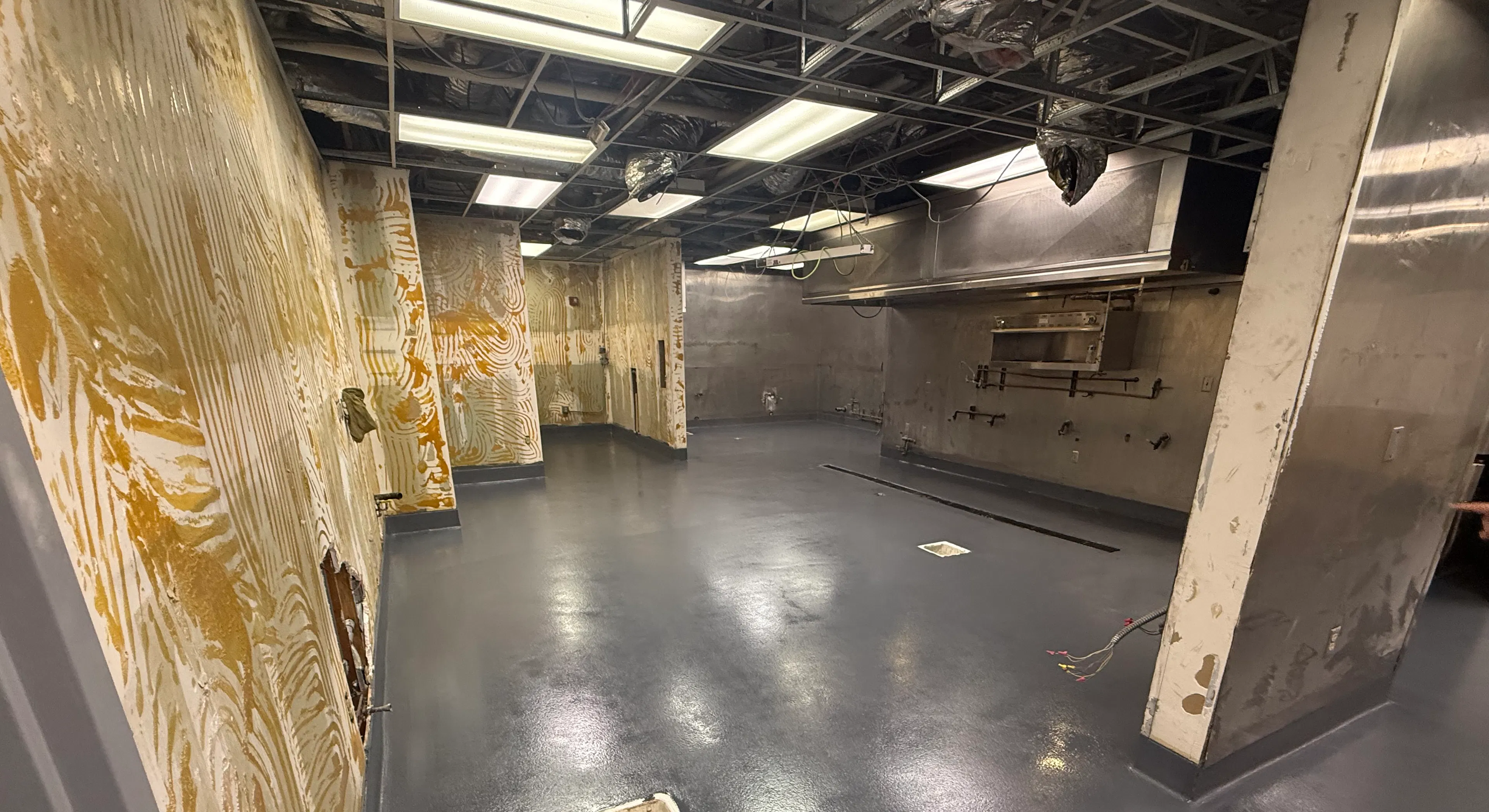 Saddle Tan flake blend garage floor coating