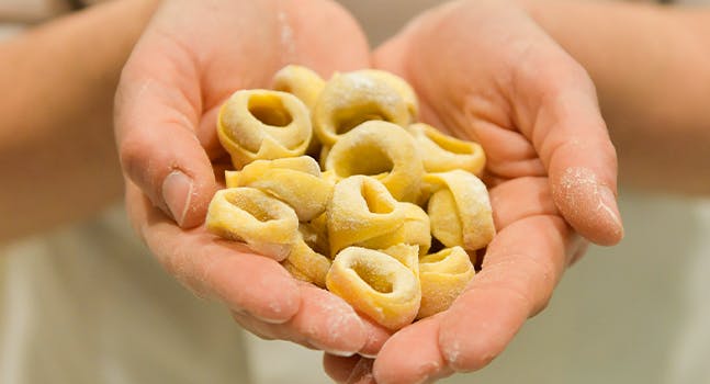 Tortellini fatti a mano