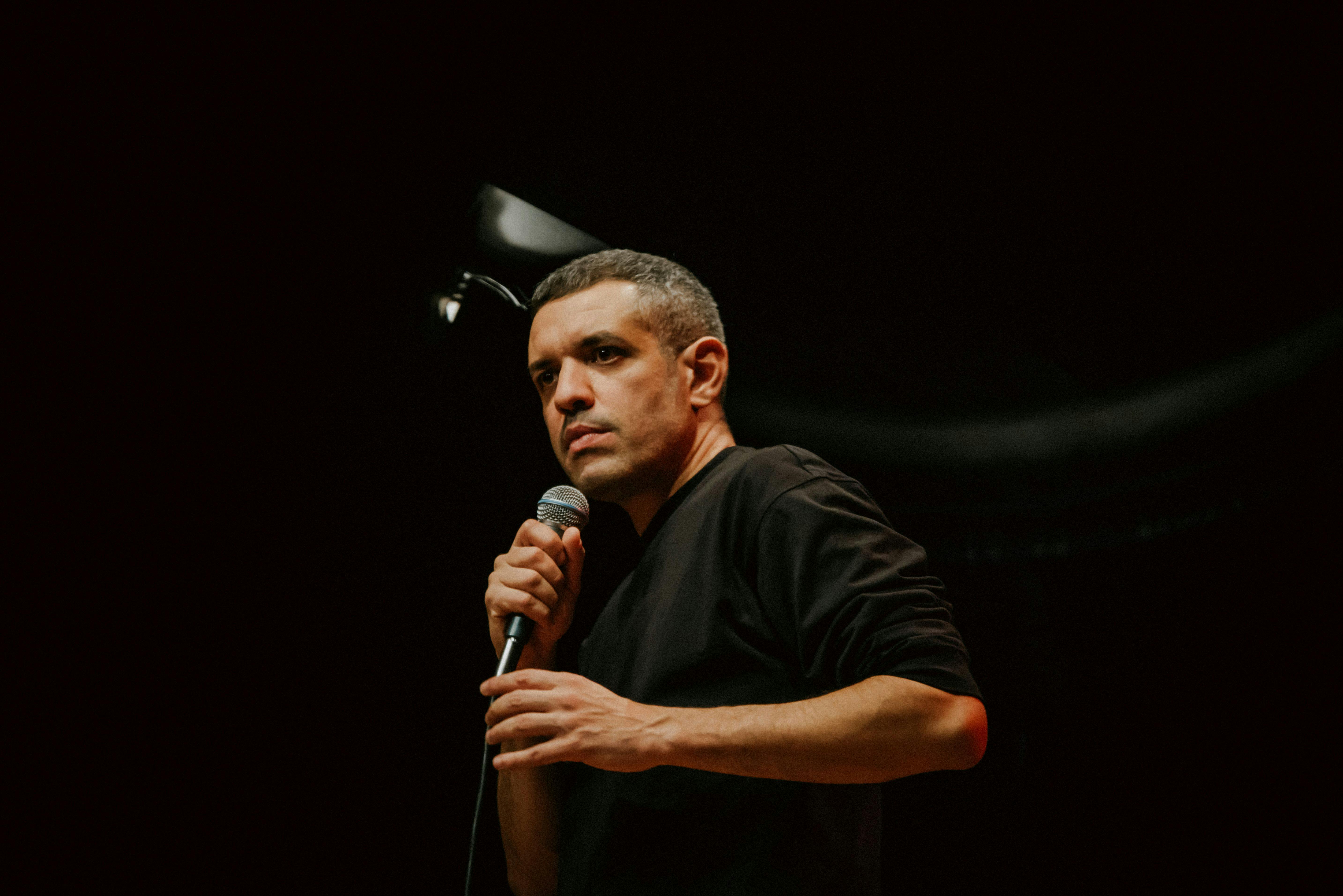 francesco de carlo - stand up comedy