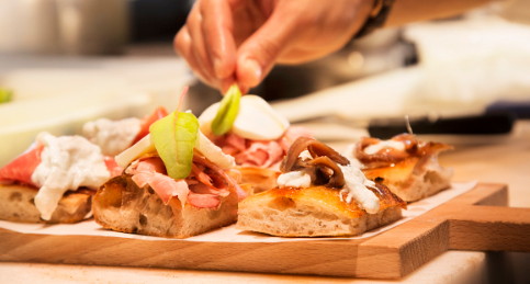 L'aperitivo da Eataly con la focaccia farcita