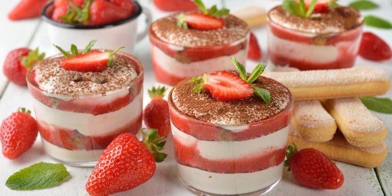 Tiramisù fragole senza uova