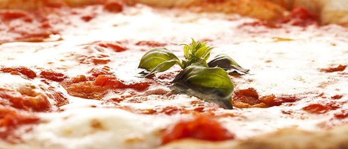 pizza-margherita-basilico