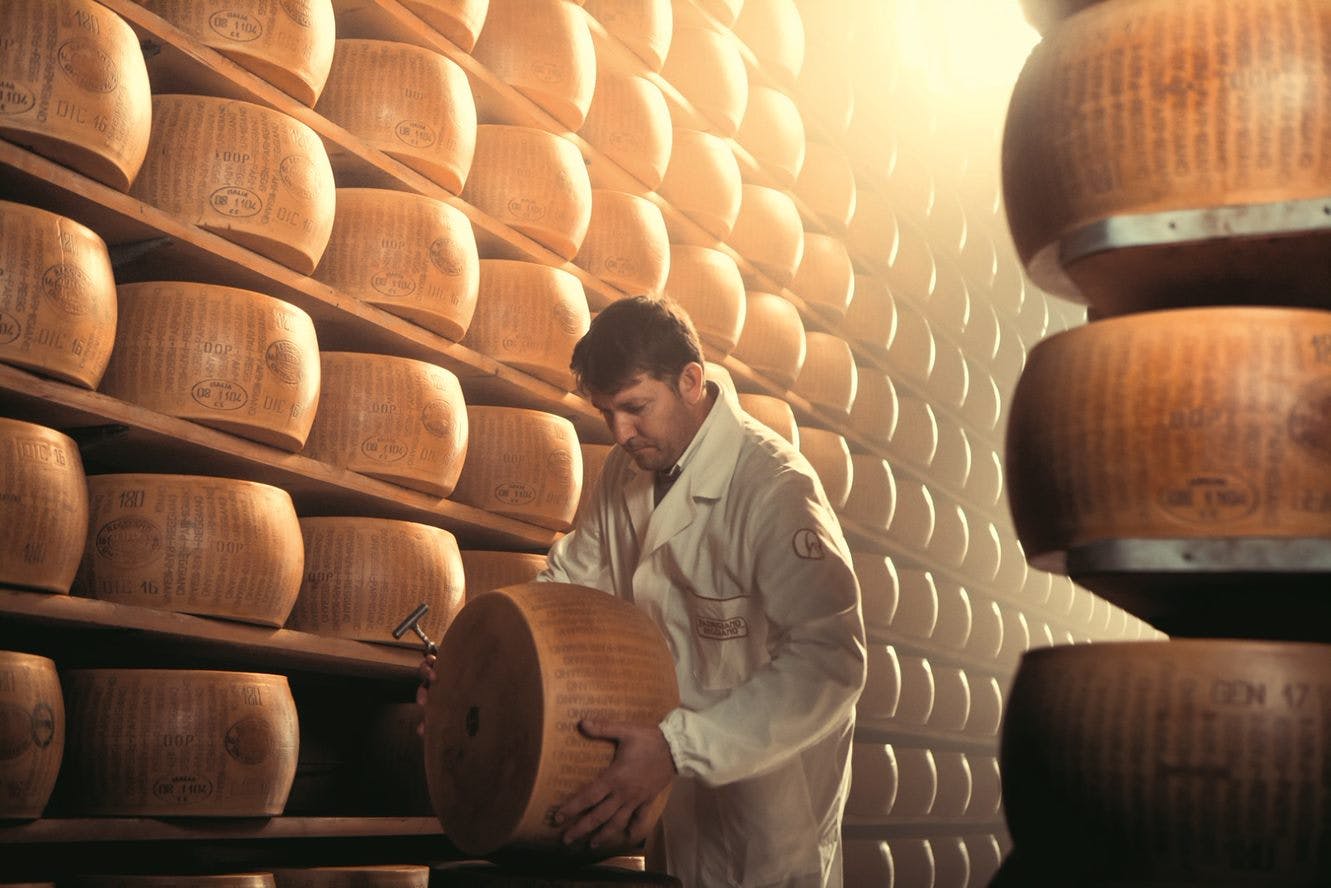 stagionatura parmigiano reggiano