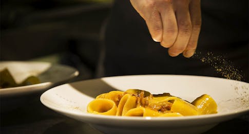 Pasta alla carbonara - Eataly Bologna