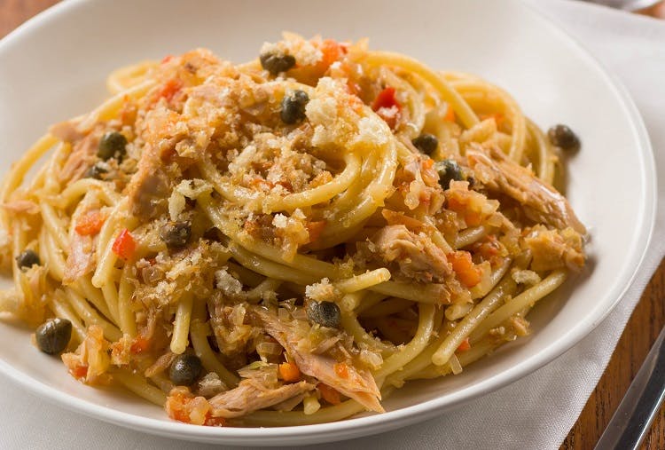 Bucatini with tuna