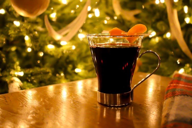 Mulled wine with orange peel