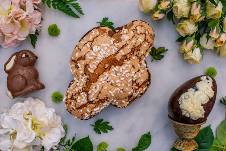 colomba and chocolate