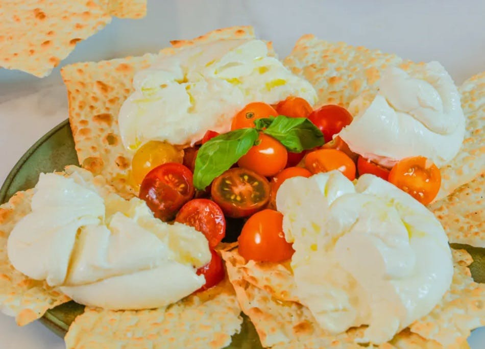 Cherry tomato and burrata salad