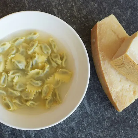Agnolotti in brodo