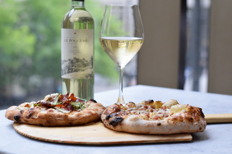 Best wine with deals pizza