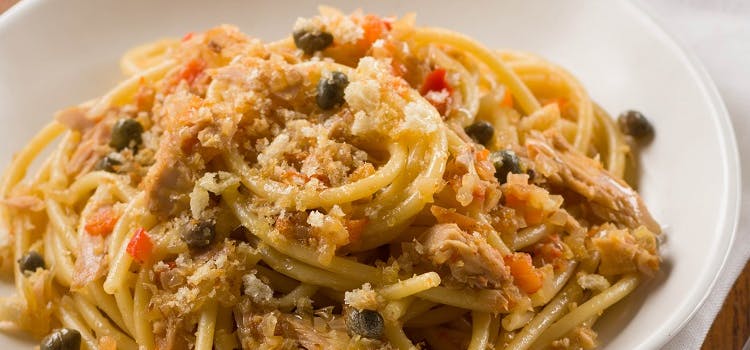 Bucatini with tuna