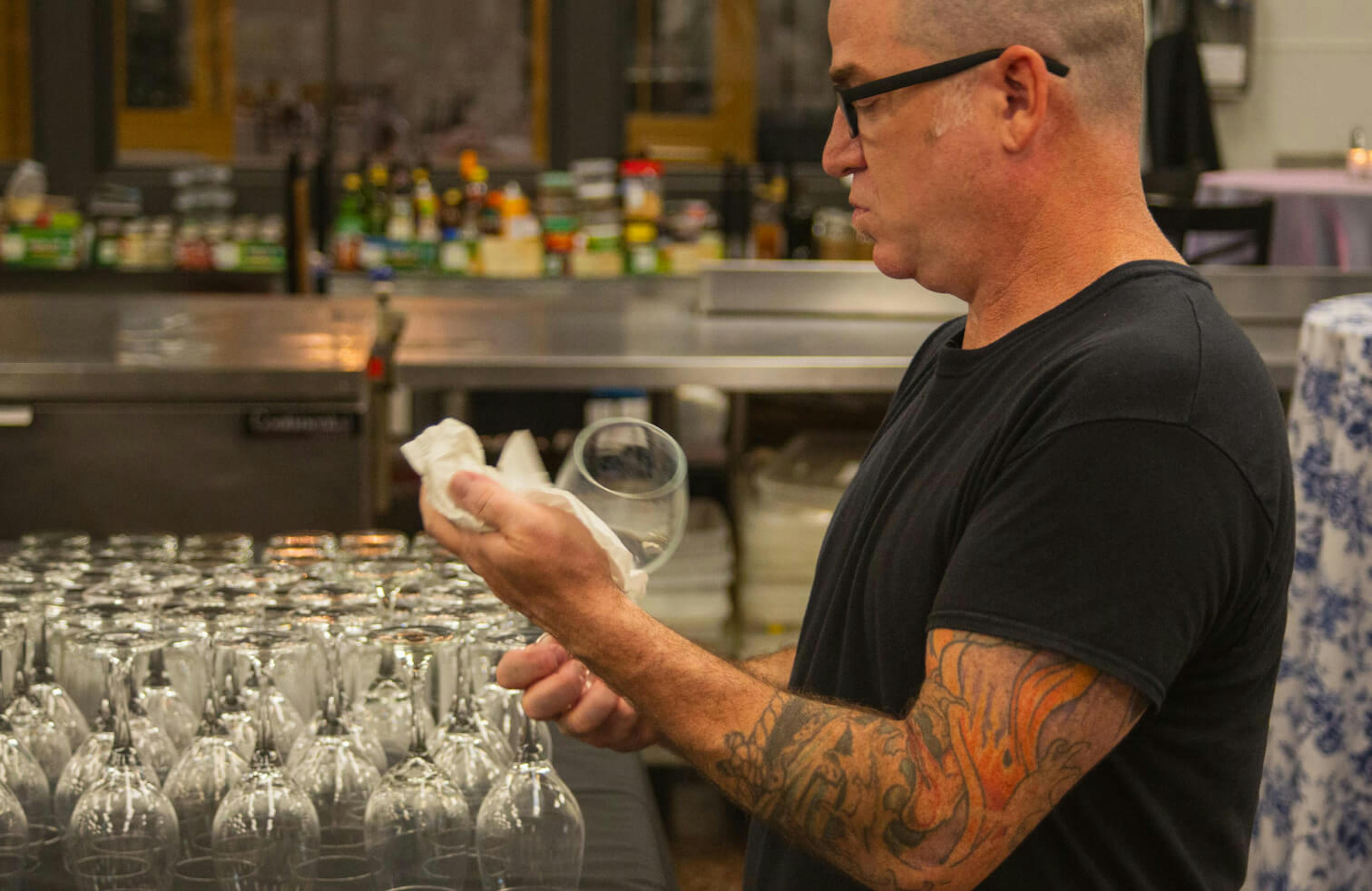 Polishing glassware