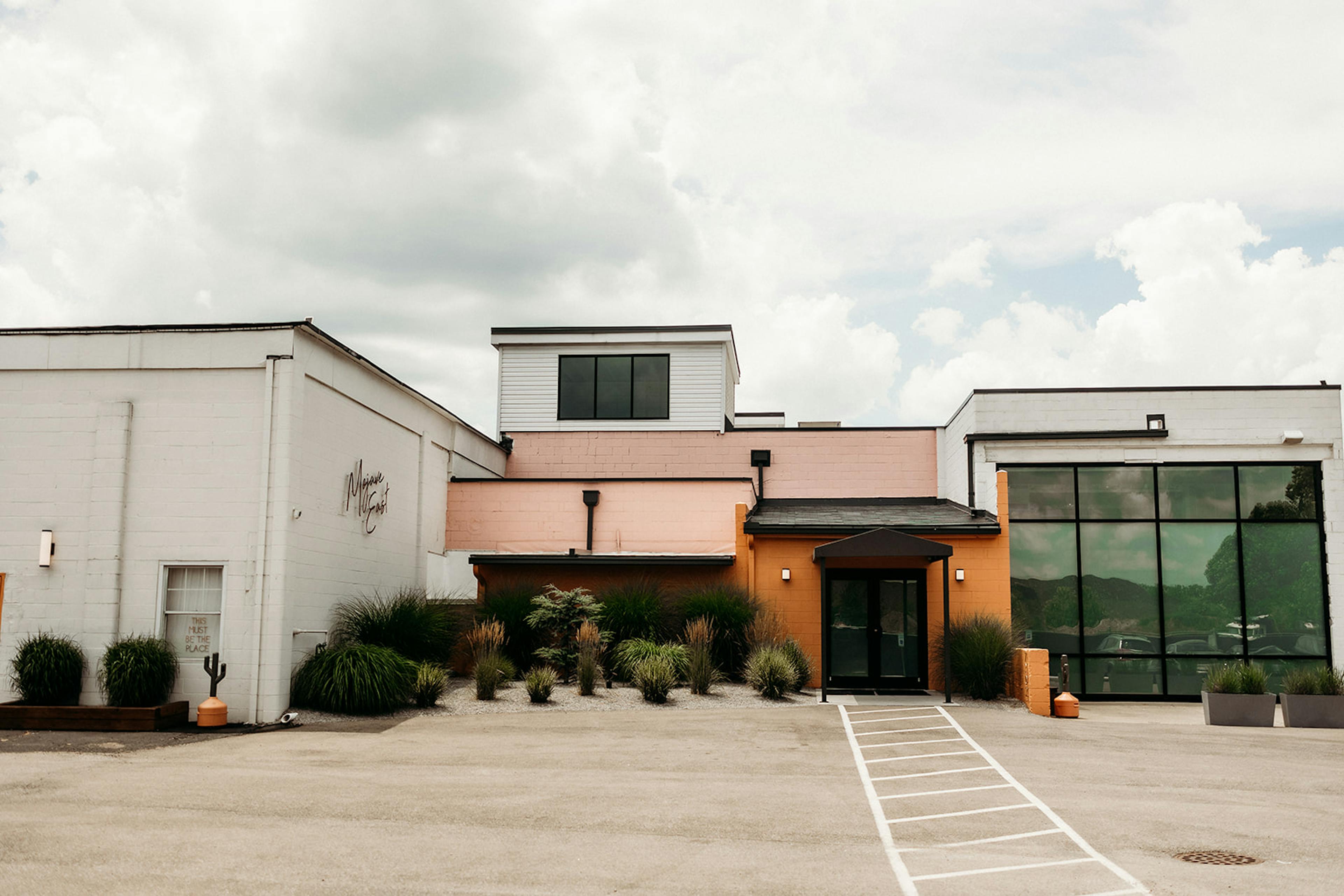 Mojave East, Cincinnati - Ohio