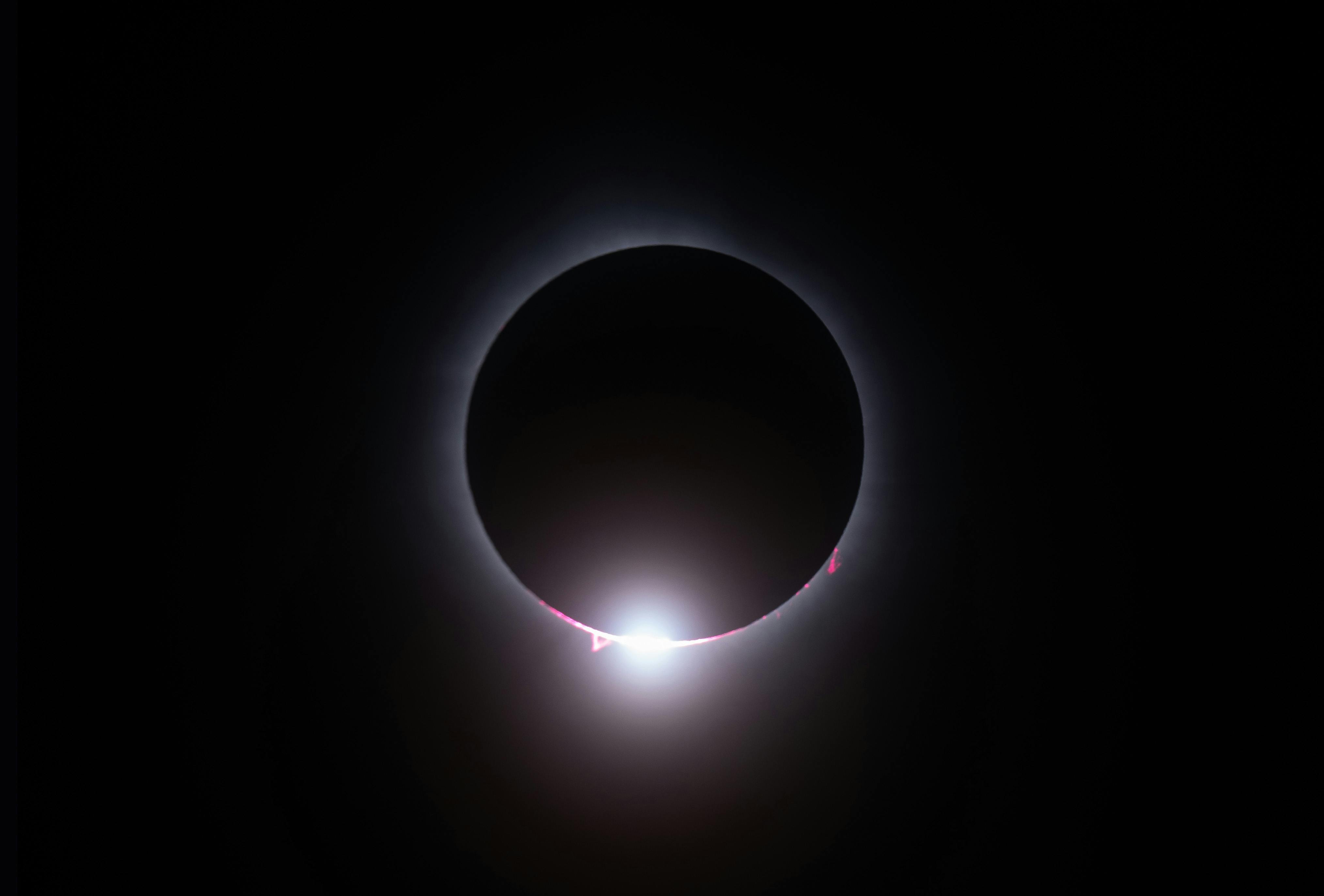 The Diamond Ring during the total solar eclipse of April 8, 2024. Credit: Sævar Helgi Bragason