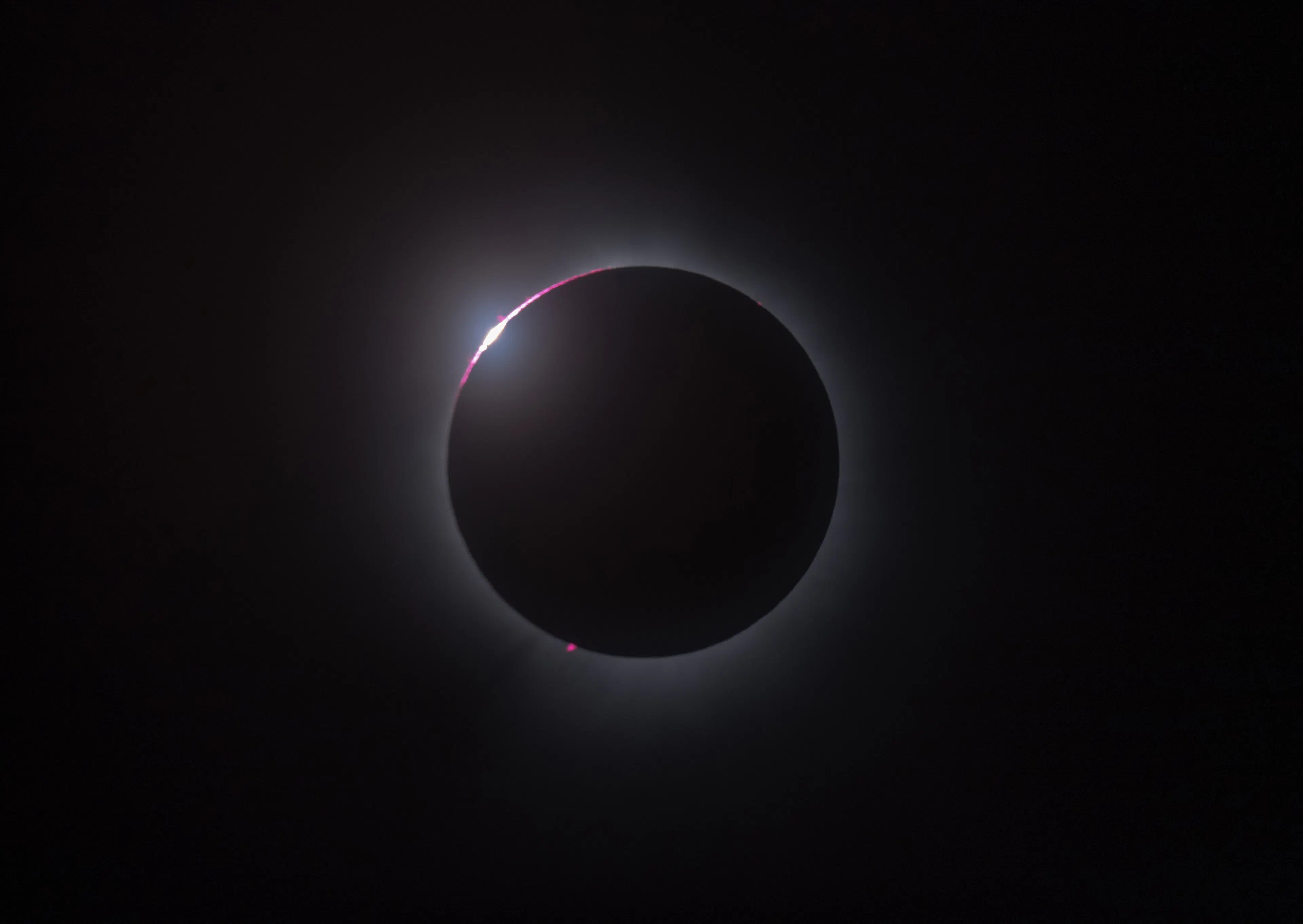 Bailys Beads during the total solar eclipse of April 8, 2024. Credit: Sævar Helgi Bragason