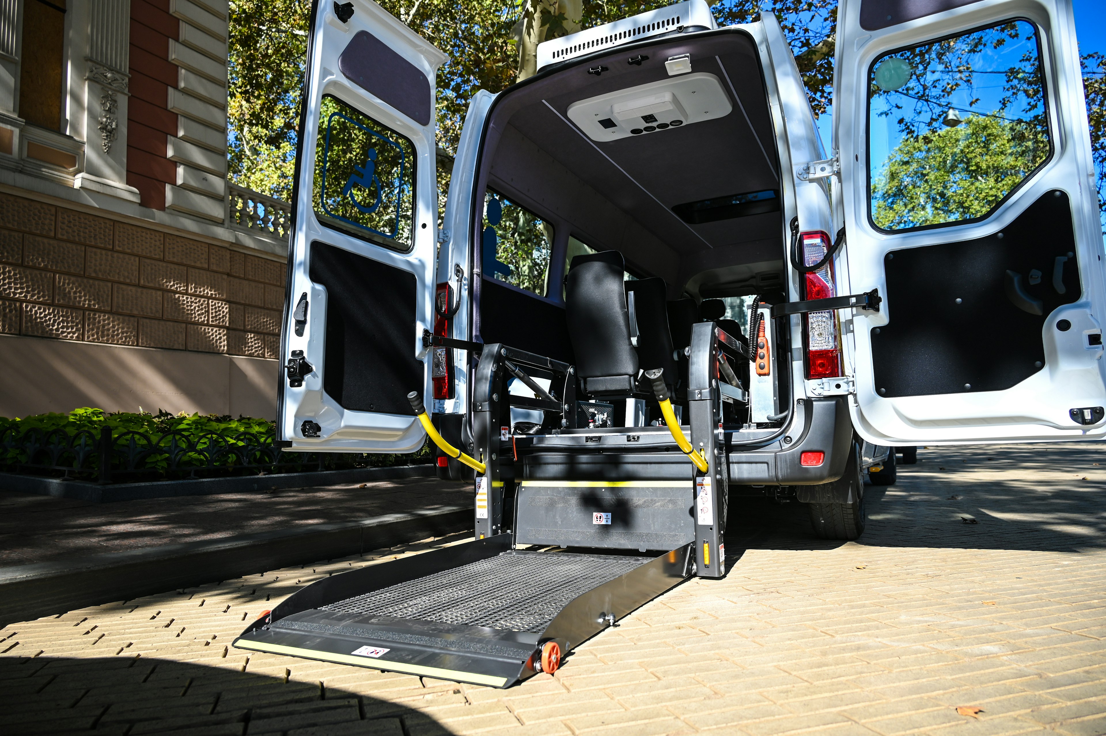 Navigating the Deficit: How Paratransit Software Can Optimize Costs for Transit Agencies