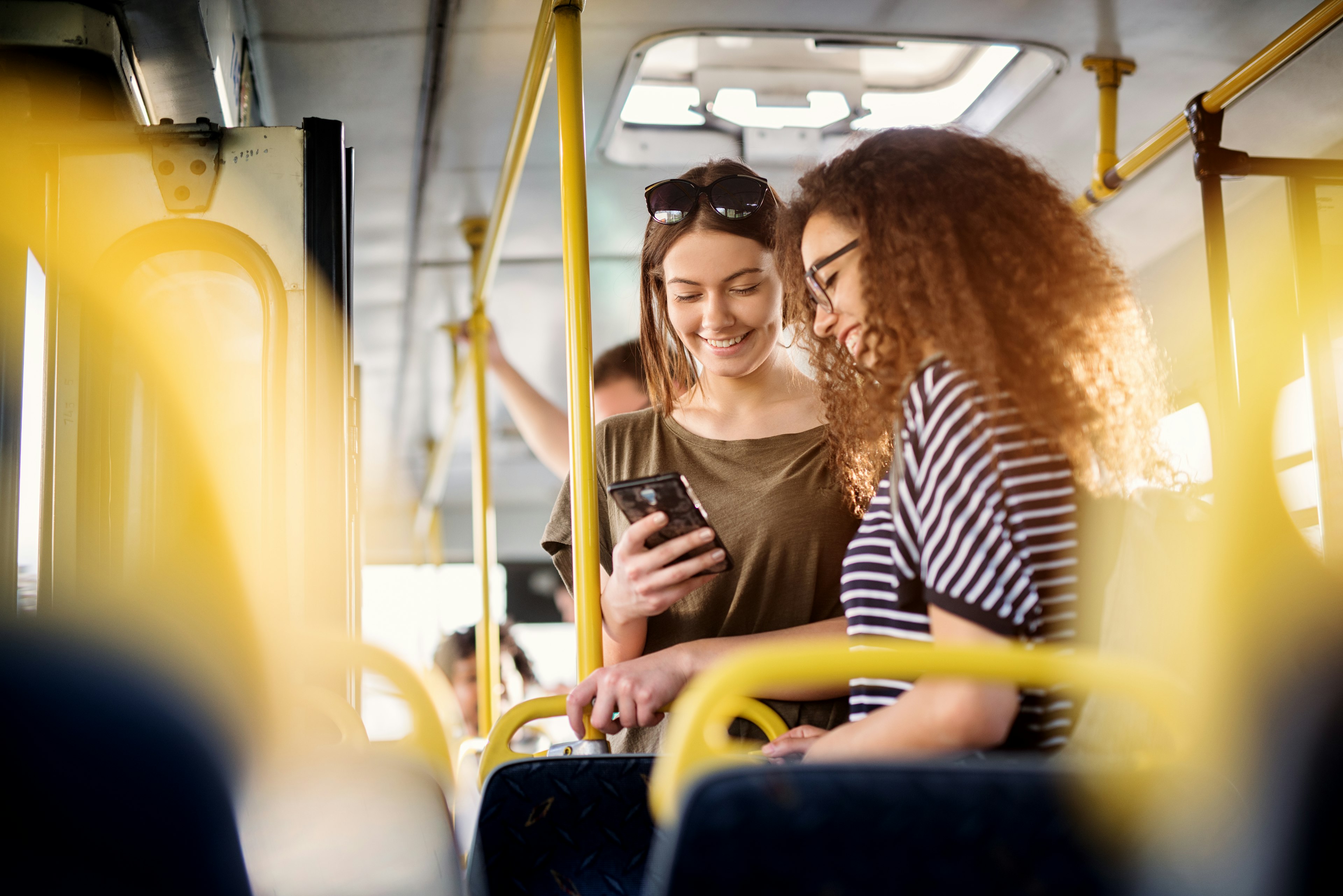 Connecting Communities: The Power of Paratransit in Urban Networks