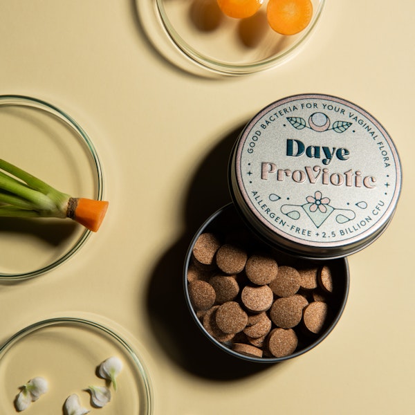 ProViotics capsules and carrots