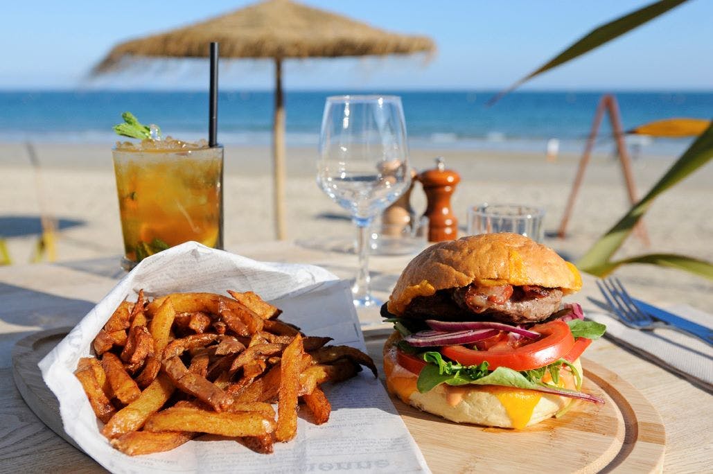 Burger et frites de chez Barbarossa