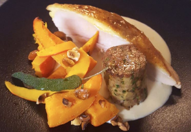 Pintade fermière bien ficelé ecotable