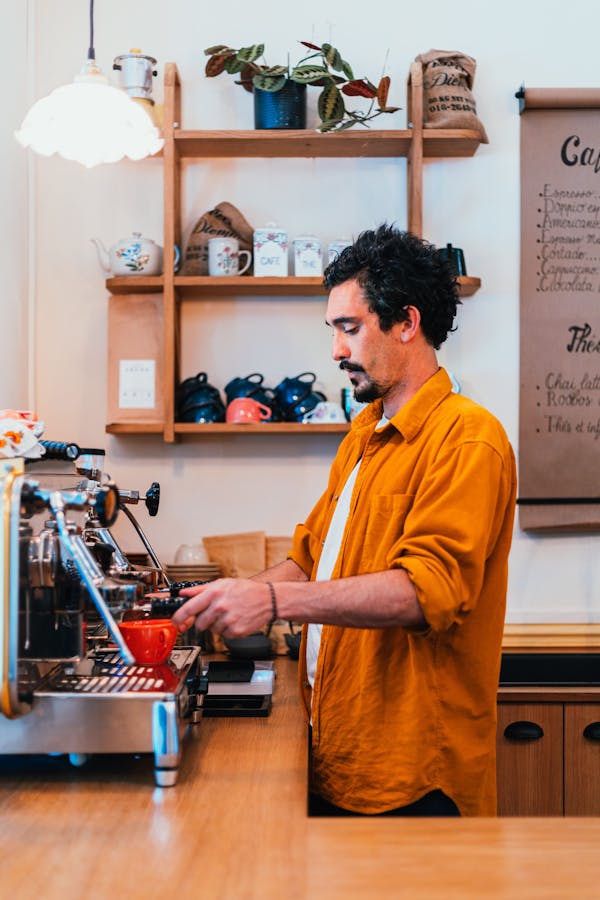 Matthieu Matsa Caffè Cantine végétarienne Bordeaux