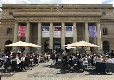 Le café de l'Odéon à Paris