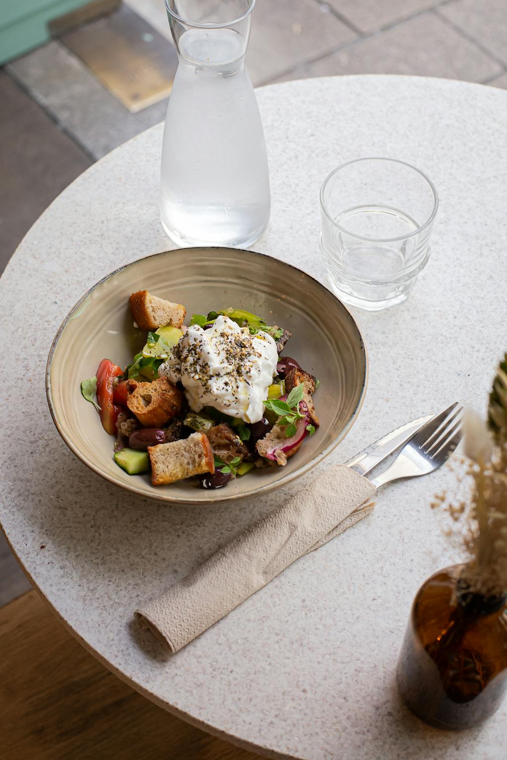 Un plat de chez Alaïa café et boutique
