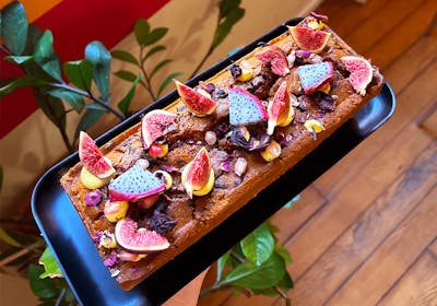 Gâteau aux figues et fruits du dragon du coffee shop ZAZA, 3 Écotables