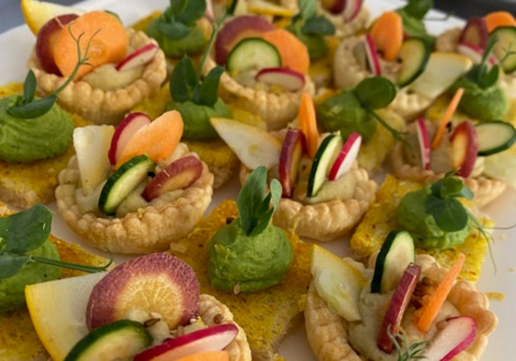 Bouchées apéritives aux légumes et pâte feuilletée