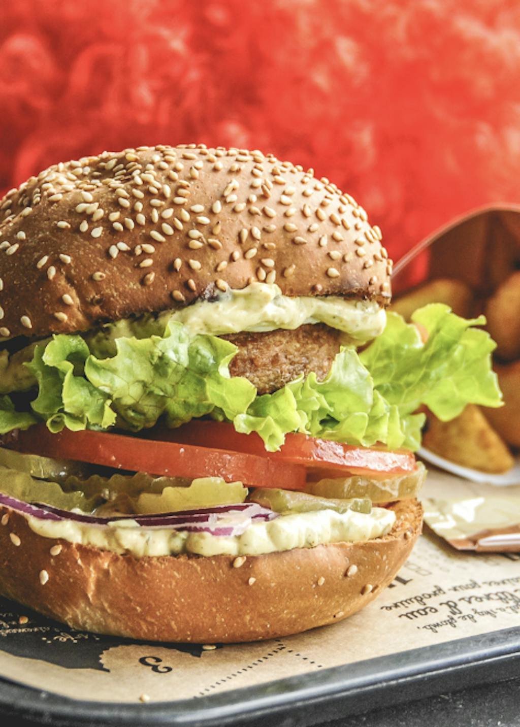 Burger vegan du restaurant Hank Burger Vegan, labellisé 3 macarons Écotable