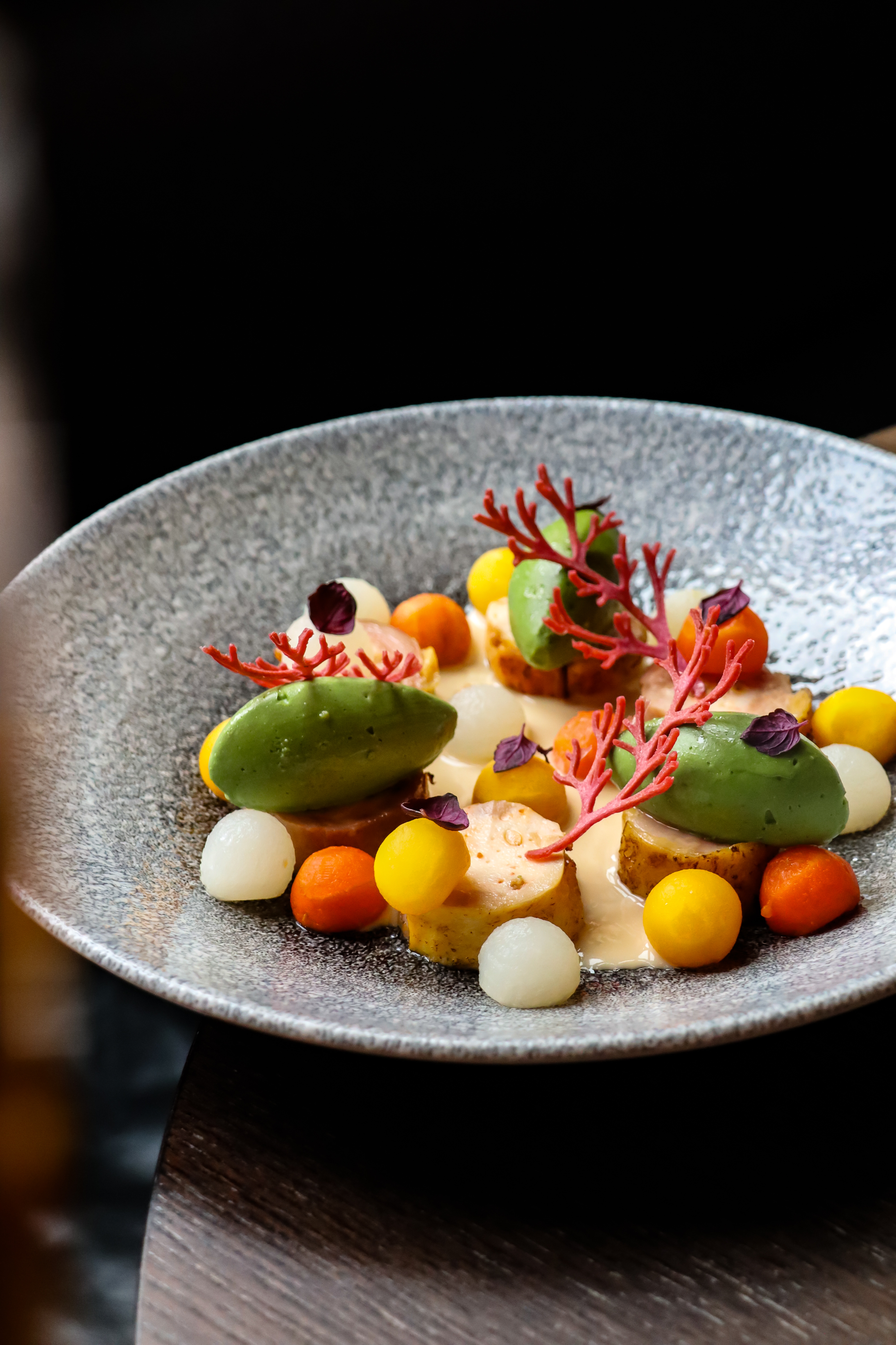 Assiette de l'espace restauration de l'Hôtel Fourvière, labellisé 2 macarons Écotable