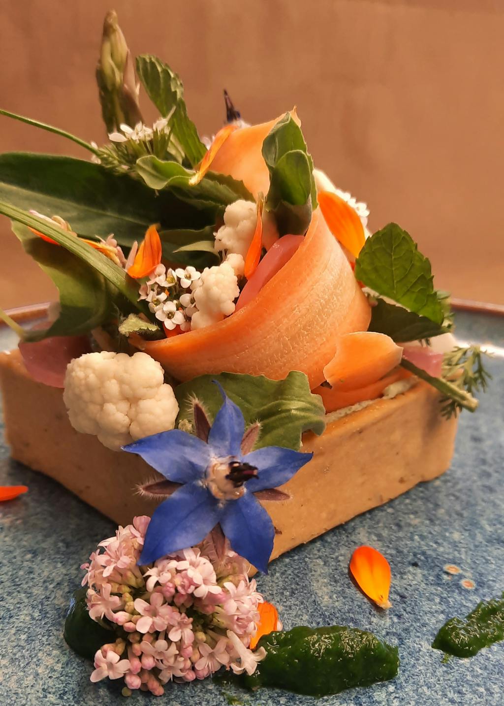 Tartelette du restaurant L'Atelier, l'Art des Mets, labellisé 2 macarons Écotable