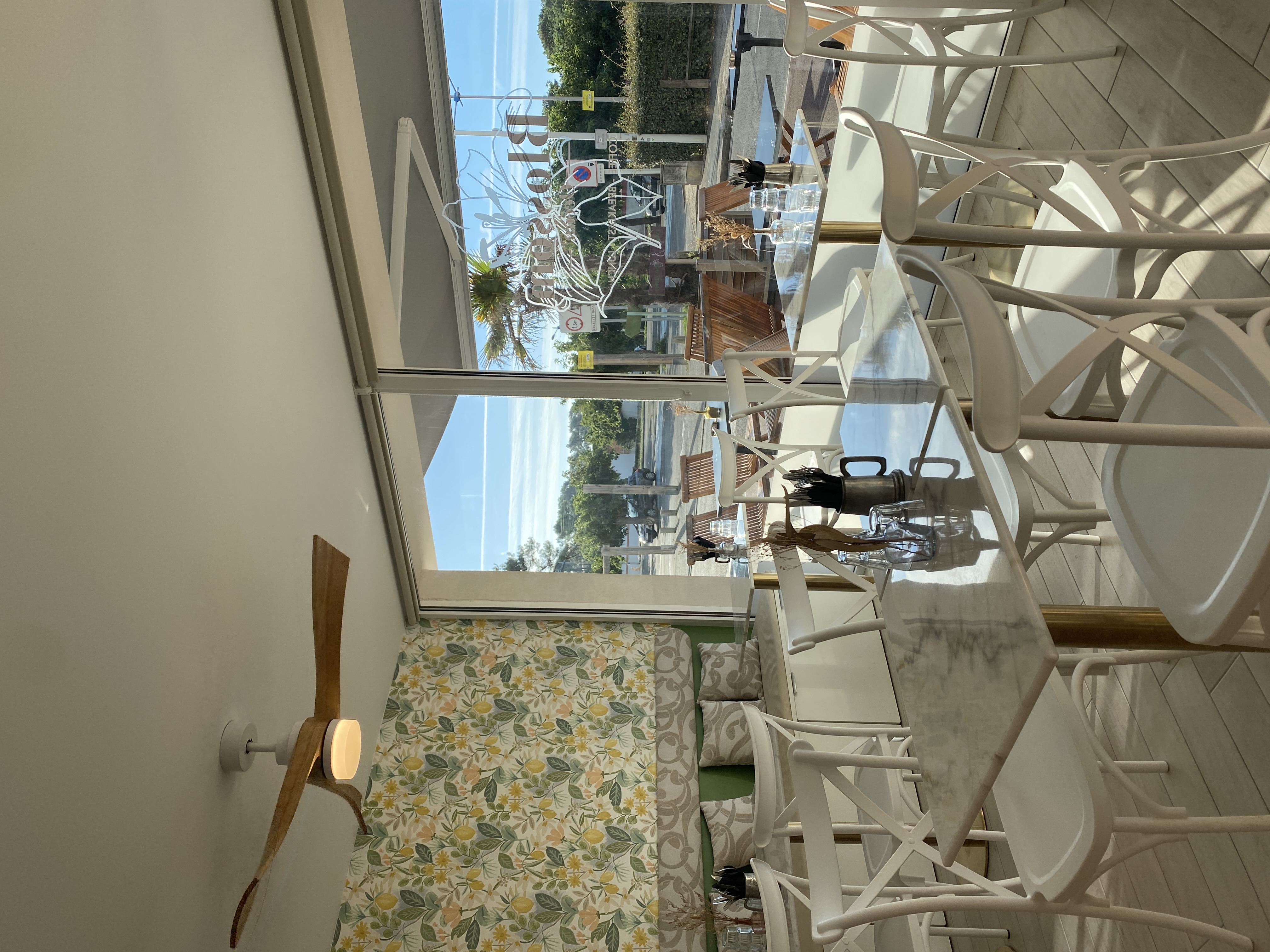 Salle du restaurant Blossom Océan, labellisé 3 macarons Écotable