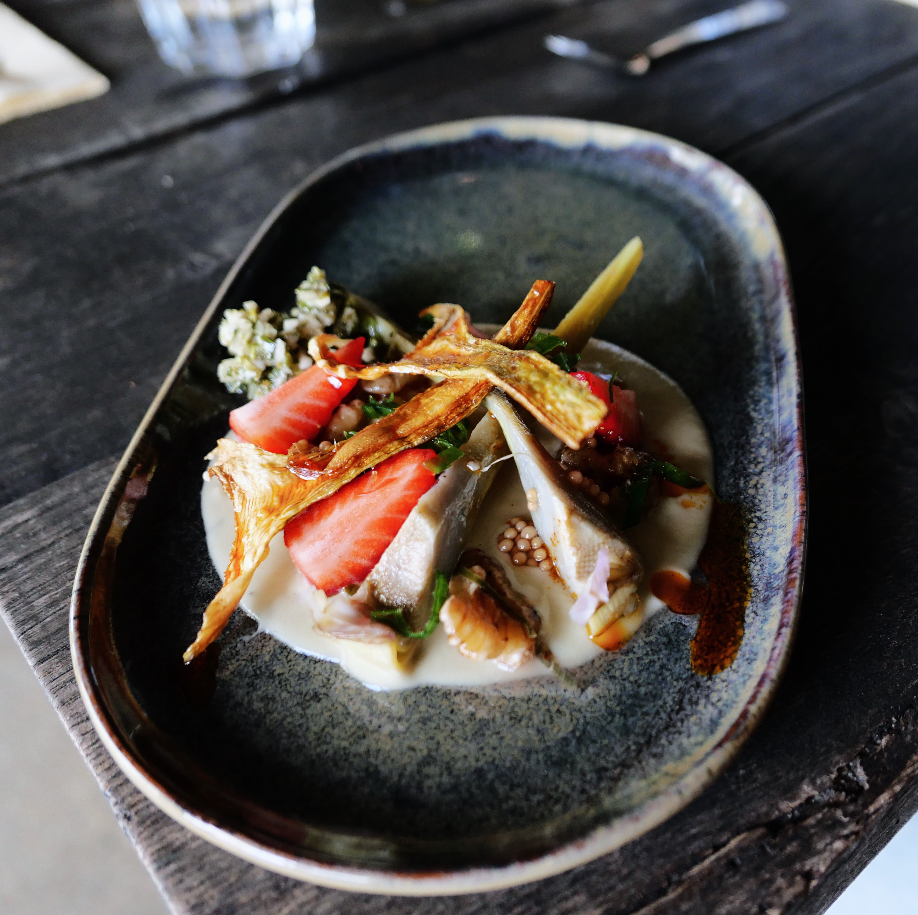 Plat du restaurant d'application La Source Bordeaux, 3 macarons Écotable