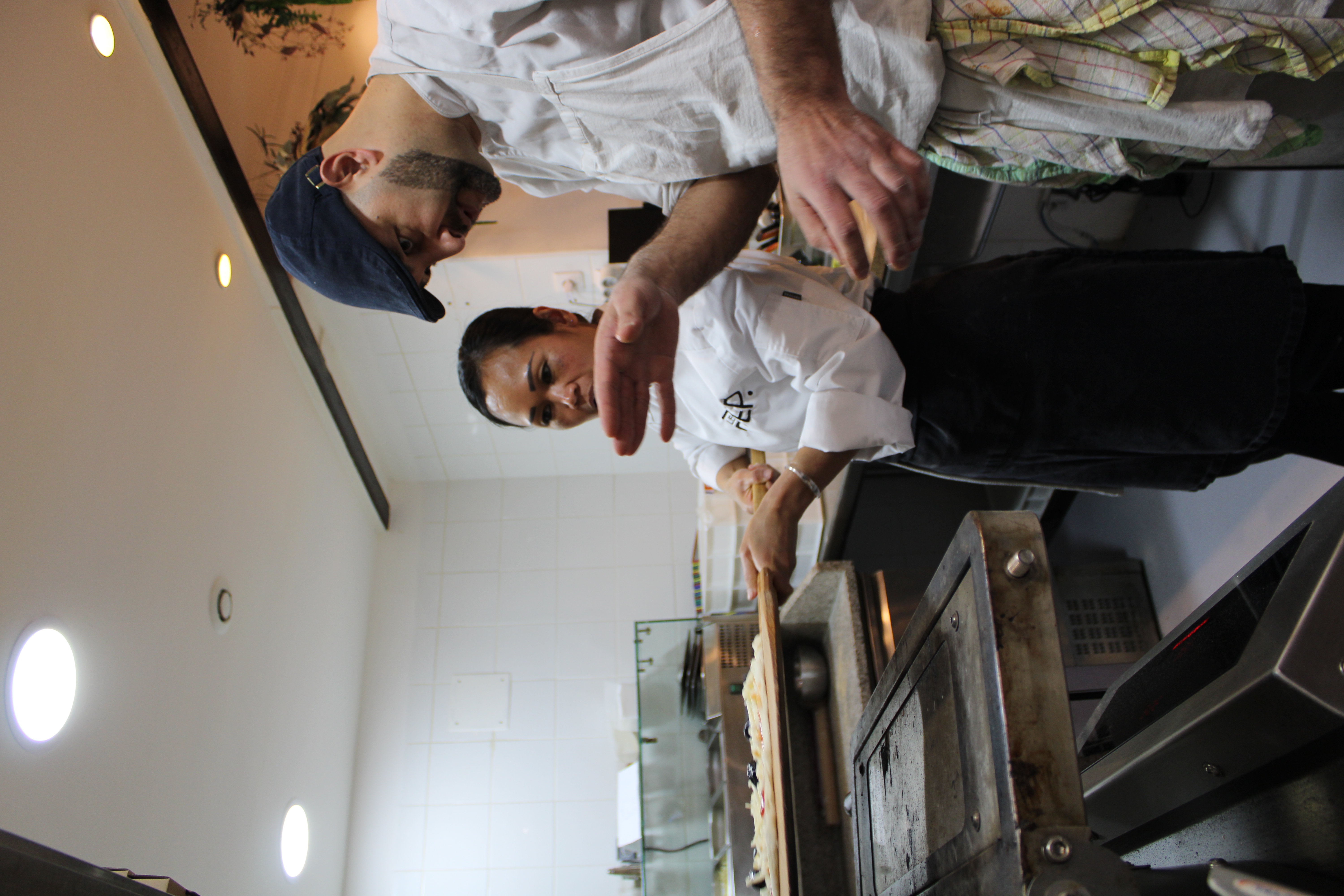 Cuisine de la pizzeria Mia Bella, labellisée 2 macarons Écotable