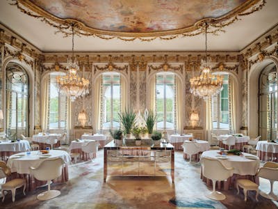 Intérieur de Le Meurice, labellisé 3 macarons Écotable