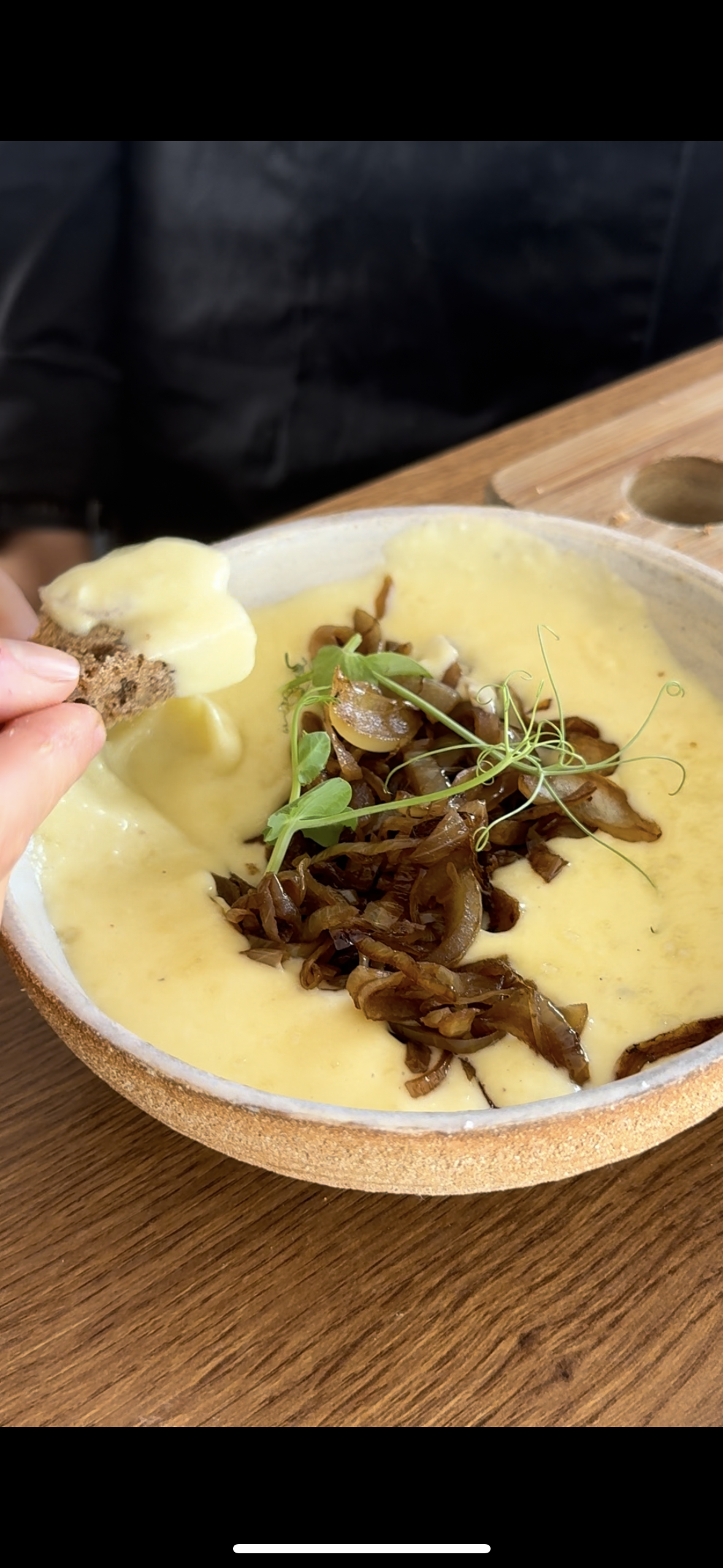 Recette du pain nordique et sa crème d'ail du bistro MROC Laennec