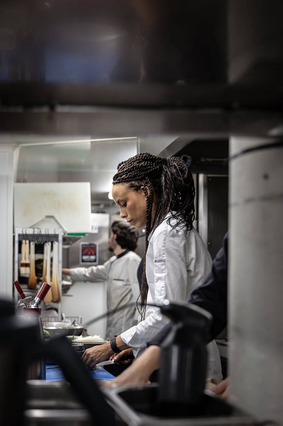 Cheffe Stéphanie Moquet Fuga Family Restaurant Francette Peniche Paris