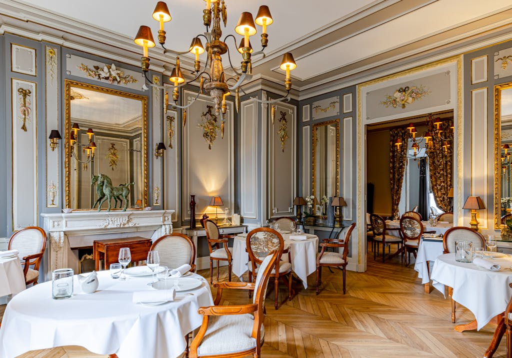 Restaurant gastronomique Clos du Cèdre, labellisé 2 macarons Écotable