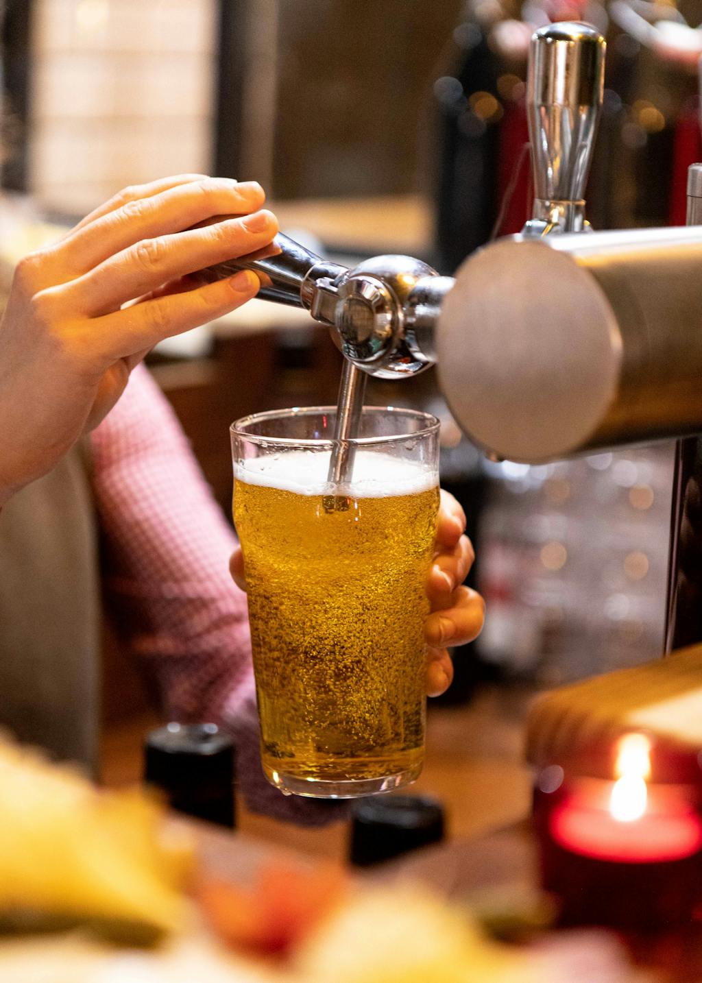 Bière servie à la tireuse