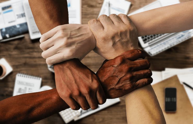 Cursos de formación sobre sesgos inconscientes de SC Training (formerly EdApp) - Diversidad e inclusión