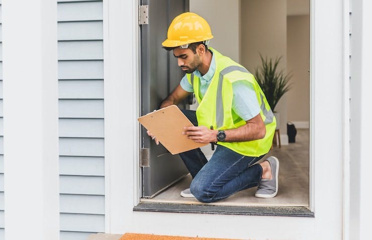 Curso de inspección - Principios de la inspección de viviendas: Sistemas y Estándares por Kaplan Real Estate Education