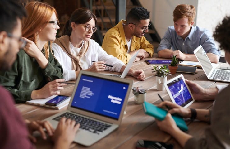 10 Kursus Pelatihan Bisnis | Program Microlearning EdApp