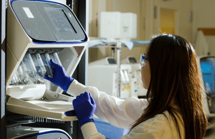 دورات المختبرات الطبية المجانية على الإنترنت من كورسيرا - التكنولوجيا الطبية والتقييم
