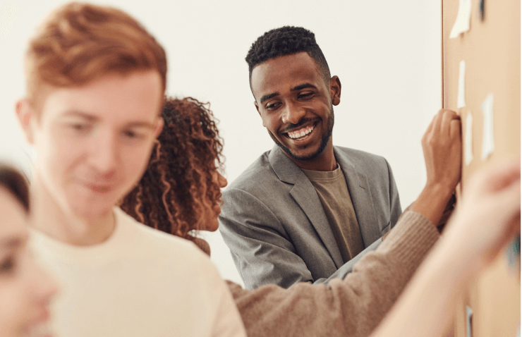 تدريب Coursera DEI - القيادة الشاملة: قوة التنوع في مكان العمل