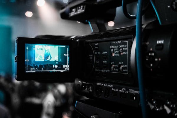 Virtual Presentation Ideas - Forms of Media Virtual Presentation Ideas - Forms of Media