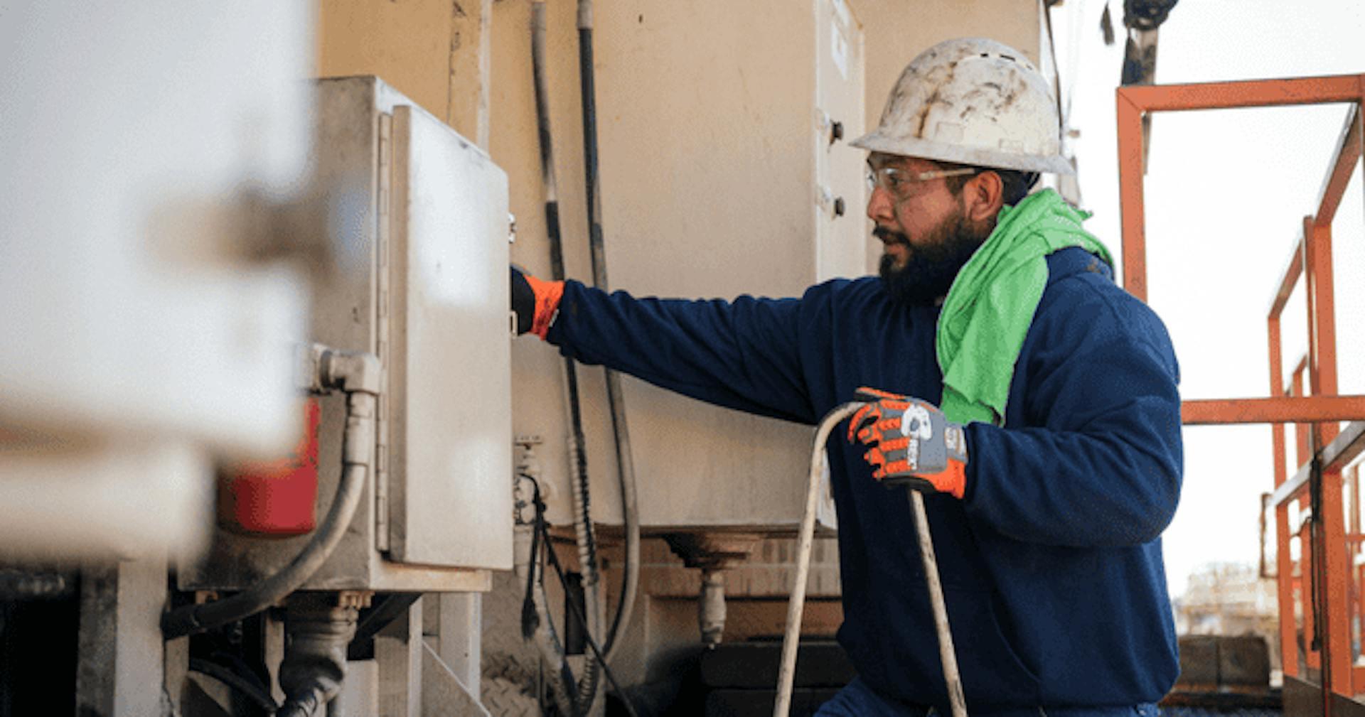 Electrical safety training topic - Cleaning of electrical equipment