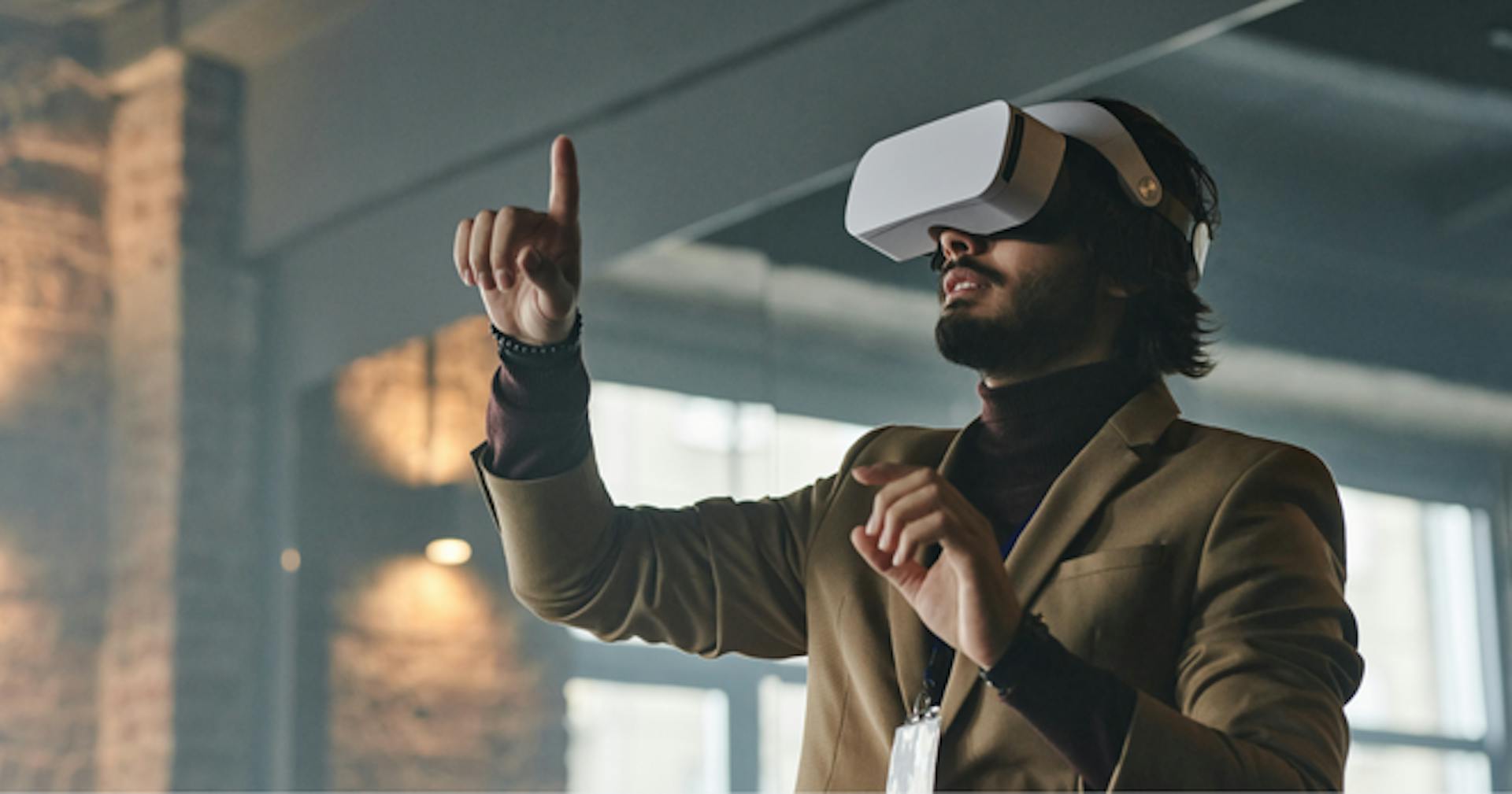 Employee going through a VR simulation