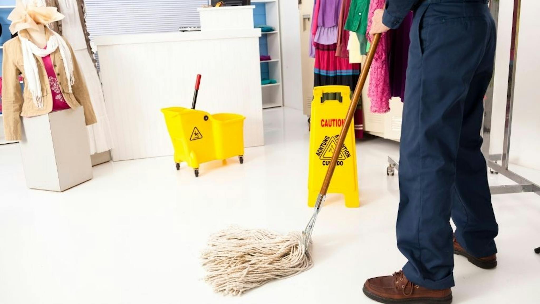 Store cleanliness and hygiene training