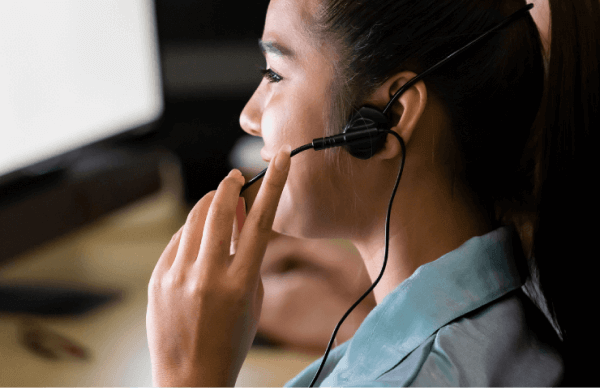 Call center training - Teach call-handling and problem-solving strategies